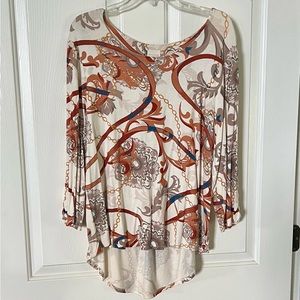 CHICO’S SIZE 3 TOP